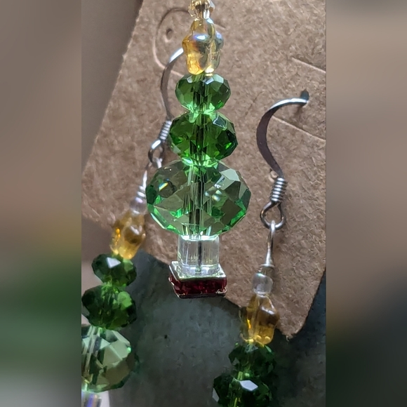 SWAROVSKI Crystal Christmas earrings and matching necklace - Picture 7 of 10